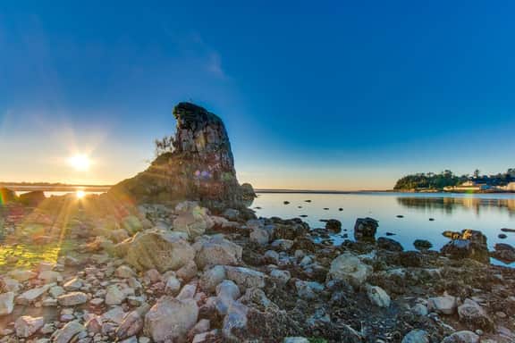 Dog Friendly Studio with Ocean Views and Free WiFi Close to Beach Access