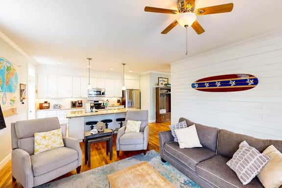 Dog friendly coastal home with private hot tub and park access