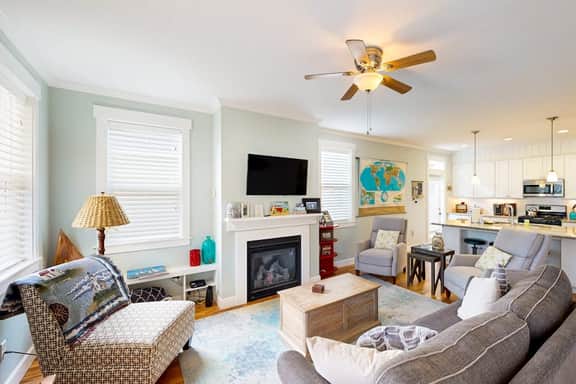 Dog friendly coastal home with private hot tub and park access - Image 5