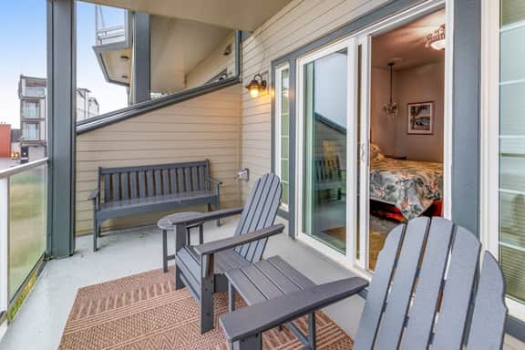 Oceanfront townhome with amazing views decks beach access and updated kitchen