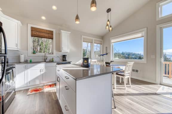 Contemporary built dog friendly house with partial ocean views
