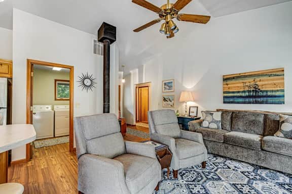 Cozy Home with Wood Stove WiFi Gas Grill and Large Deck Walk to Beach - Image 4