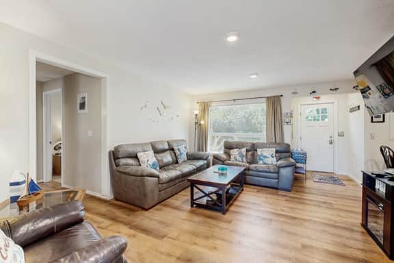 Dog Friendly Oregon Coast Getaway with Private Hot Tub