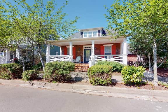 Dog Friendly Home with Private Hot Tub Free WiFi Decks and Gas Grill