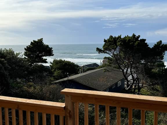 Cottage with wraparound deck and ocean views close to beach and town dog friendly - Image 4