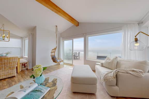 Pet-Friendly,Oceanfront Escape with Multi-Level Decks