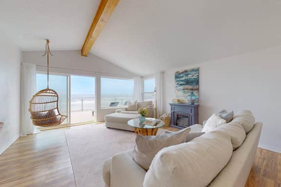 Pet-Friendly,Oceanfront Escape with Multi-Level Decks
