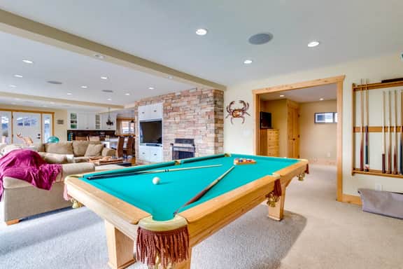 Lakefront home with furnished deck firepit and amazing views walk to the beach - Image 4