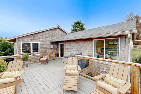 Spacious home with Ocean Views game room office deck patio and grill dogs ok