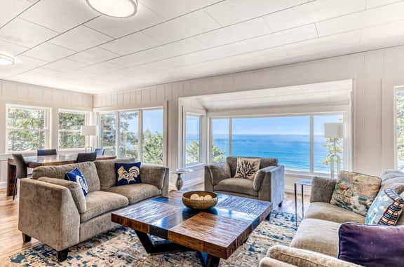 Spacious ocean view home with wood fireplace grill and deck dog friendly - Image 3