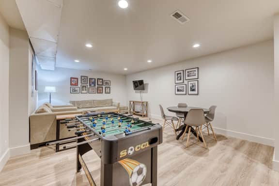 Dog friendly two story home with furnished deck mountain views and foosball table - Image 4