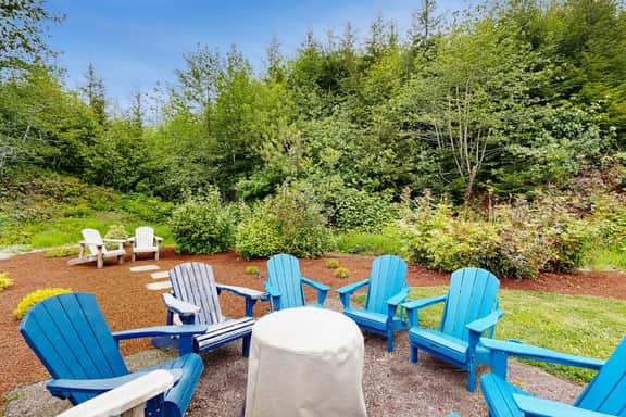 Dog friendly two story home with furnished deck mountain views and foosball table