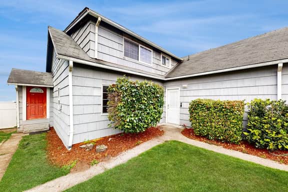 Oceanfront Escape | Million-Dollar Views, Family & Dog Friendly