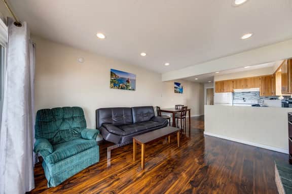 Oceanview Condo with Full Kitchen Balcony Beach Access Nearby