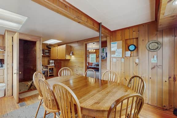 McKinnon's beach house oceanfront with beach views deck patio and fireplace dog friendly - Image 3