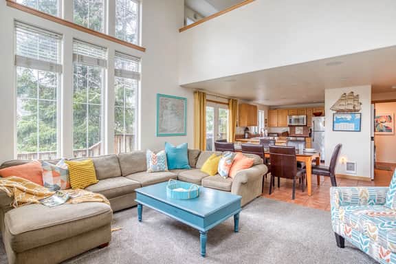 Inviting house near the beach with private hot tub and game room
