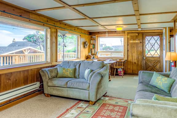 Dog friendly home across from the beach with grill deck and amazing ocean views