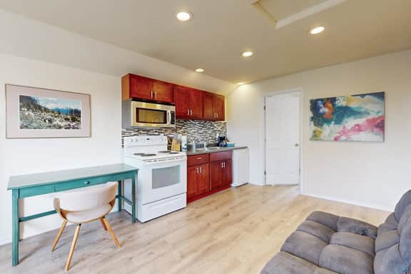 Private Hillside Condo in the Heart of Lincoln City Dog Friendly