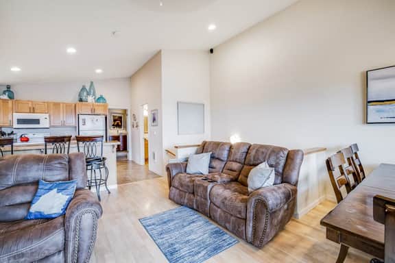 Just Across Street from Beach Ocean Views and Bright Interior Dog friendly