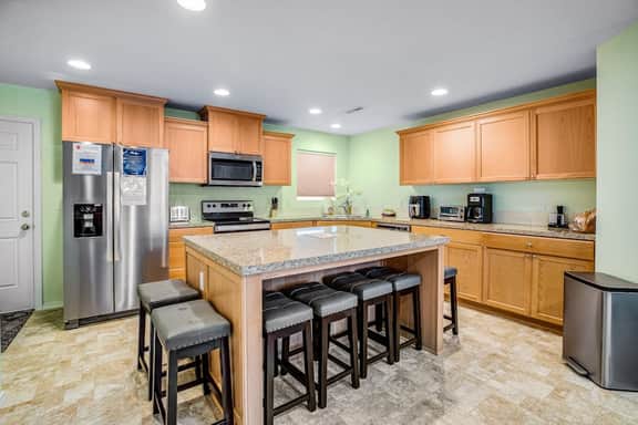 Beachside home with central AC washer dryer 1 minute walk to beach