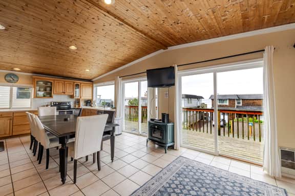 Ocean View Home with Rec Room Rock Wall and Private Hot Tub A Block From Beach - Image 3