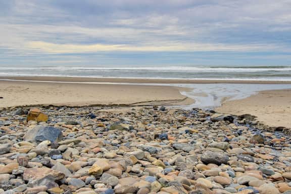 Upper Level Condo with Private Balcony and Nearby Beach Access Dog Friendly