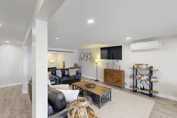 Oceanfront dog friendly home with coastal views telescope walkable location