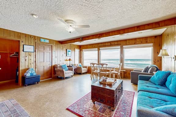 Beachfront ocean view duplex with private beach hot tub grill outdoor shower