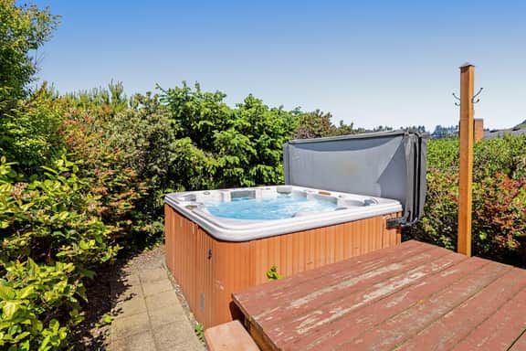 Dog Friendly house with ocean view private hot tub wall of windows