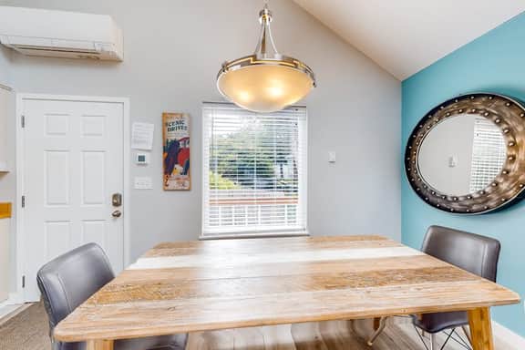 Enchanting home near the coast with hot tub full kitchen and washer dryer