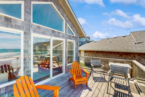 Bella Beach home with ocean view gas fireplace beach access and private hot tub