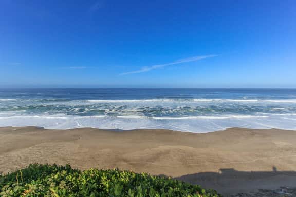 Charming Oceanfront Two Story Home Private Hot Tub Deck Gas Grill and Views
