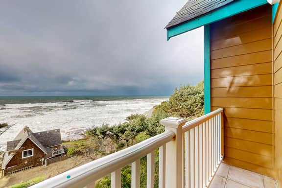 Dog friendly home with beautiful ocean view game room and easy beach access
