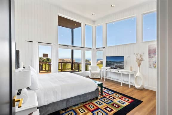 Spacious home with ocean view enclosed yard fireplace hut tub washer and dryer