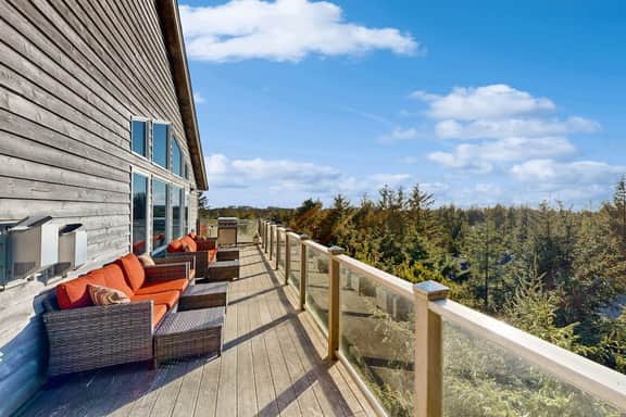 Everything Remodeled Water View Private Hot Tub WiFi Game Room
