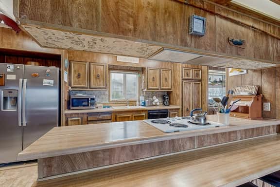 Classic home with partial ocean views and horseshoe pit close to beach