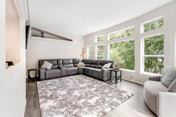 Dog friendly waterfront home on the Wilson River with great views deck and WiFi