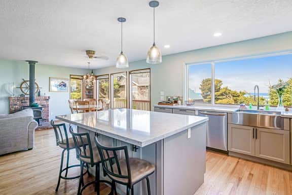 Dog friendly oceanview home one block to beach