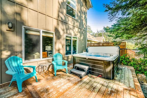 Dog friendly home near the beach with hot tub WiFi Ping Pong and foosball