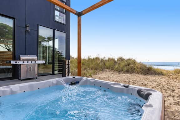 Beachfront designer paradise with amazing ocean view hot tub and shuffleboard