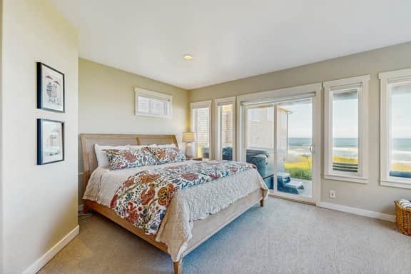 Bella Beach home with ocean view gas fireplace beach access and private hot tub - Image 5