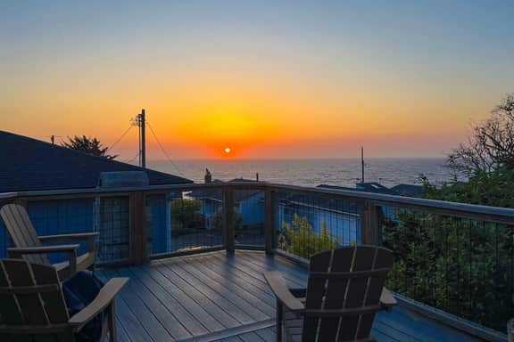 Spacious home with Ocean Views game room office deck patio and grill - Image 5