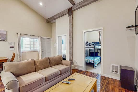 Dog Friendly Oceanside Escape with Easy Beach Access and Peaceful Surroundings - Image 2