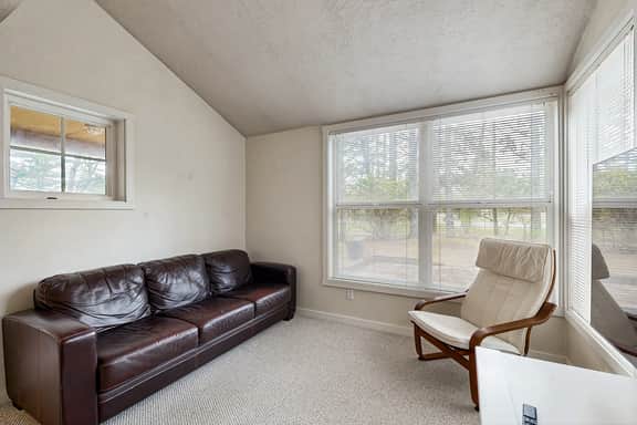 Modern two story dog friendly home located close to beaches and trails - Image 5