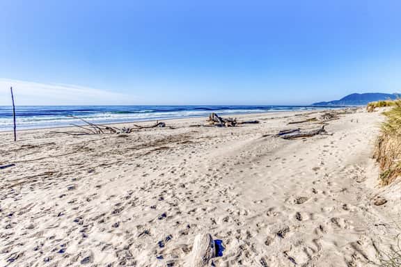 Beautiful beachfront home with huge ocean view beach access and large deck - Image 2