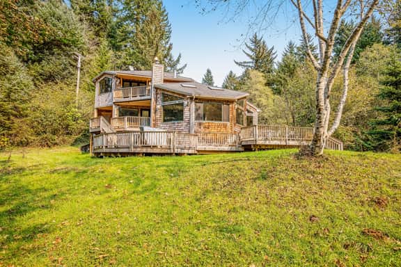 Luxury Riverfront Home with Several Acres Hot Tub and Swimming Holes Dogs OK - Image 3