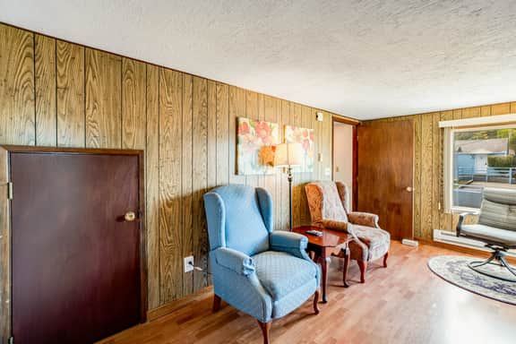 Dog friendly home with water views washer dryer and fireplace close to beaches - Image 2