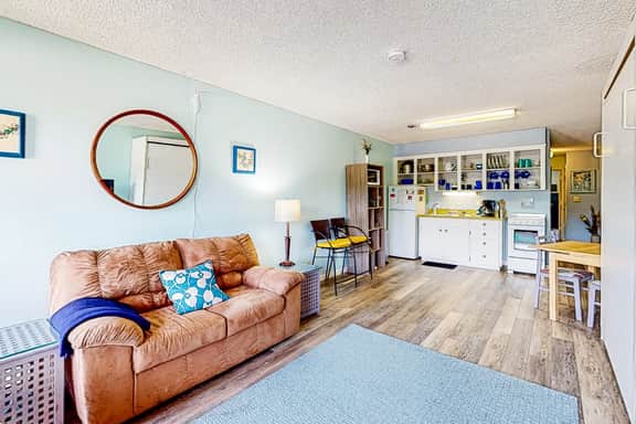 Proposal Rock Charmer Condo in Neskowin with creekside and ocean views - Image 5