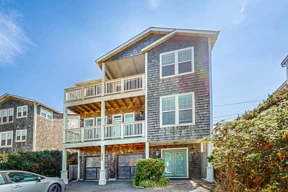 Gorgeous ocean view home with hot tub game room steps to beach - Image 2