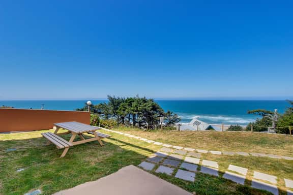 Lovely Studio with Great View and Nearby Beach Access Dogs Welcome - Image 5